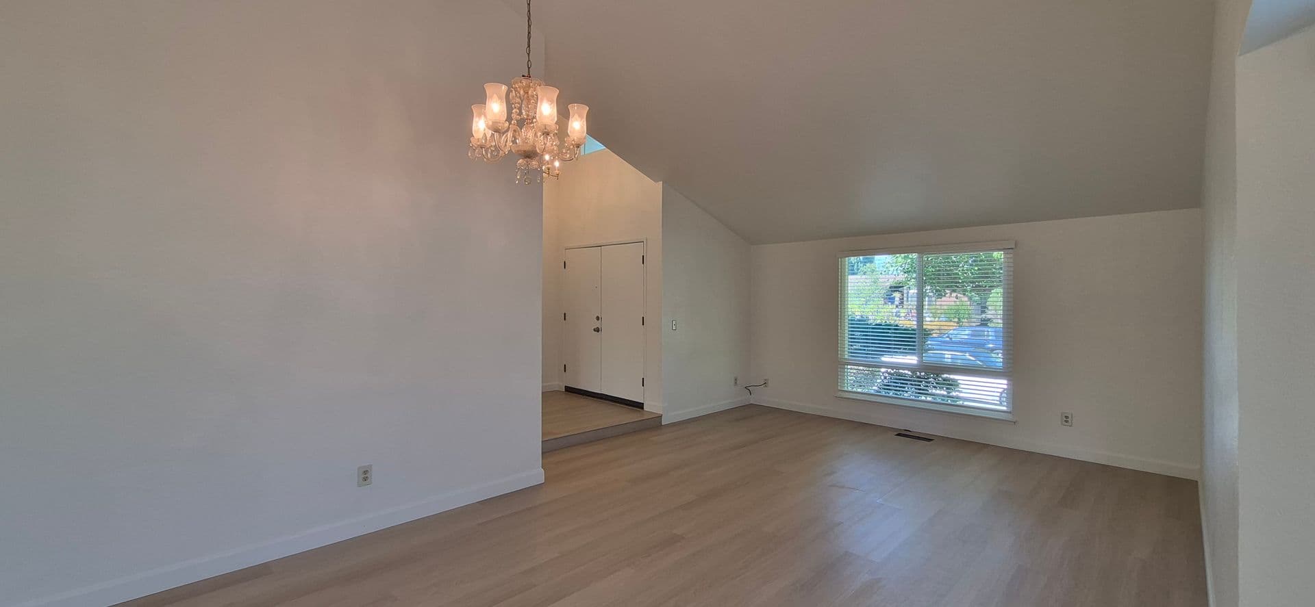 Fairfield House: 5023 Oakbrook Cir