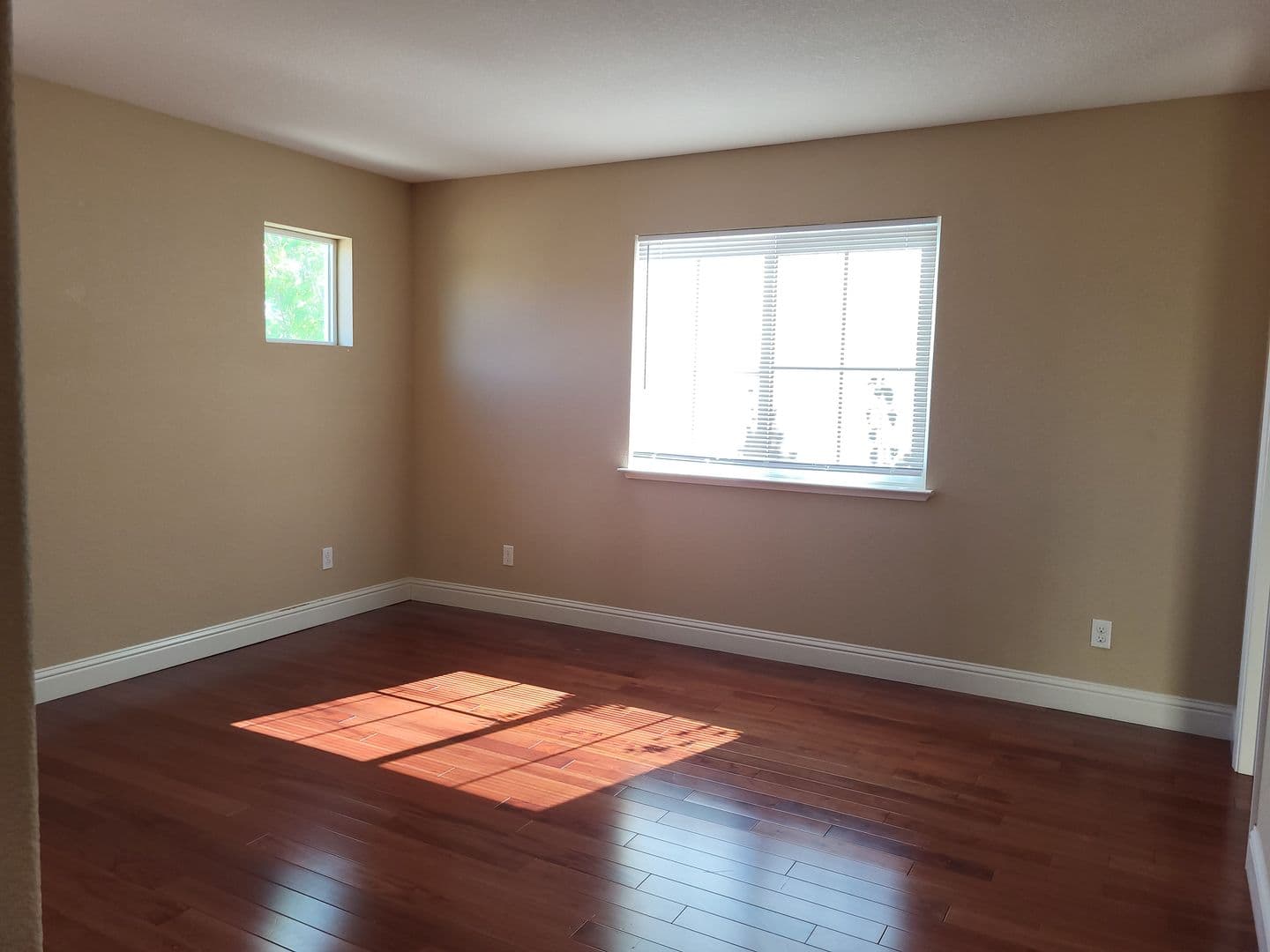 Fairfield House: 3891 Danbury Way