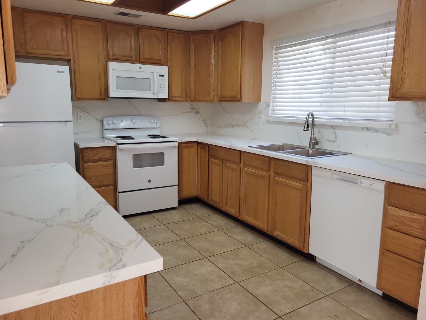 Vallejo House: 125 Serpentine Drive