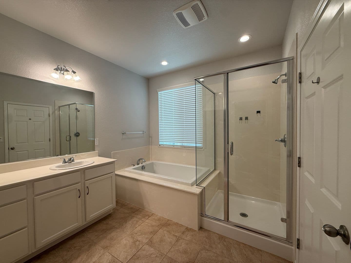 Dixon House: 1680 Gold Street