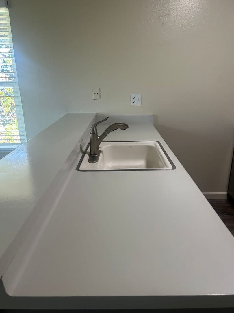 Fairfield Apartment: 708-716-760-766 E. TABOR AVE
