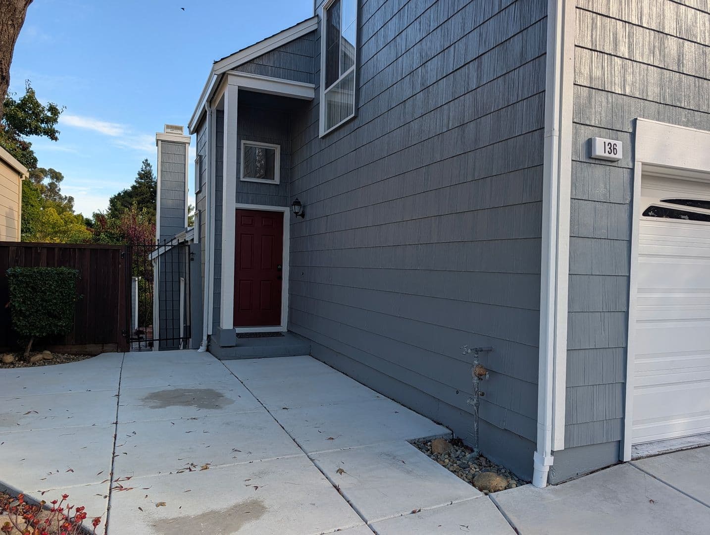 Vallejo House: 136 Ruby Ln