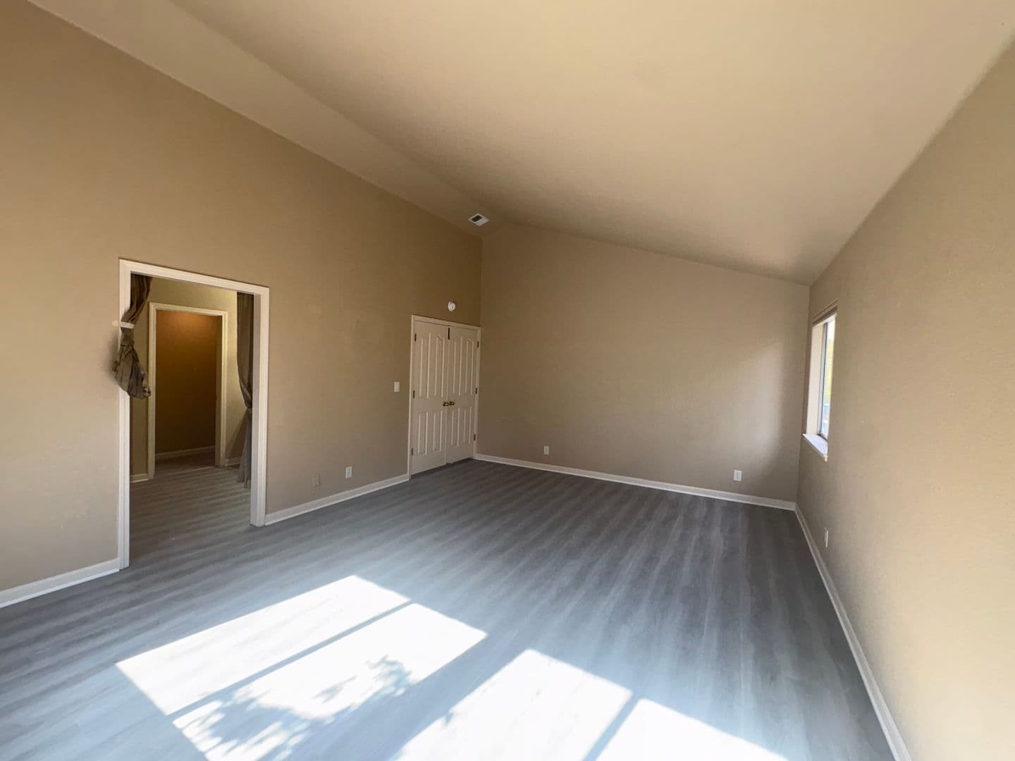 Fairfield House: 3426 Glen Ellen Dr