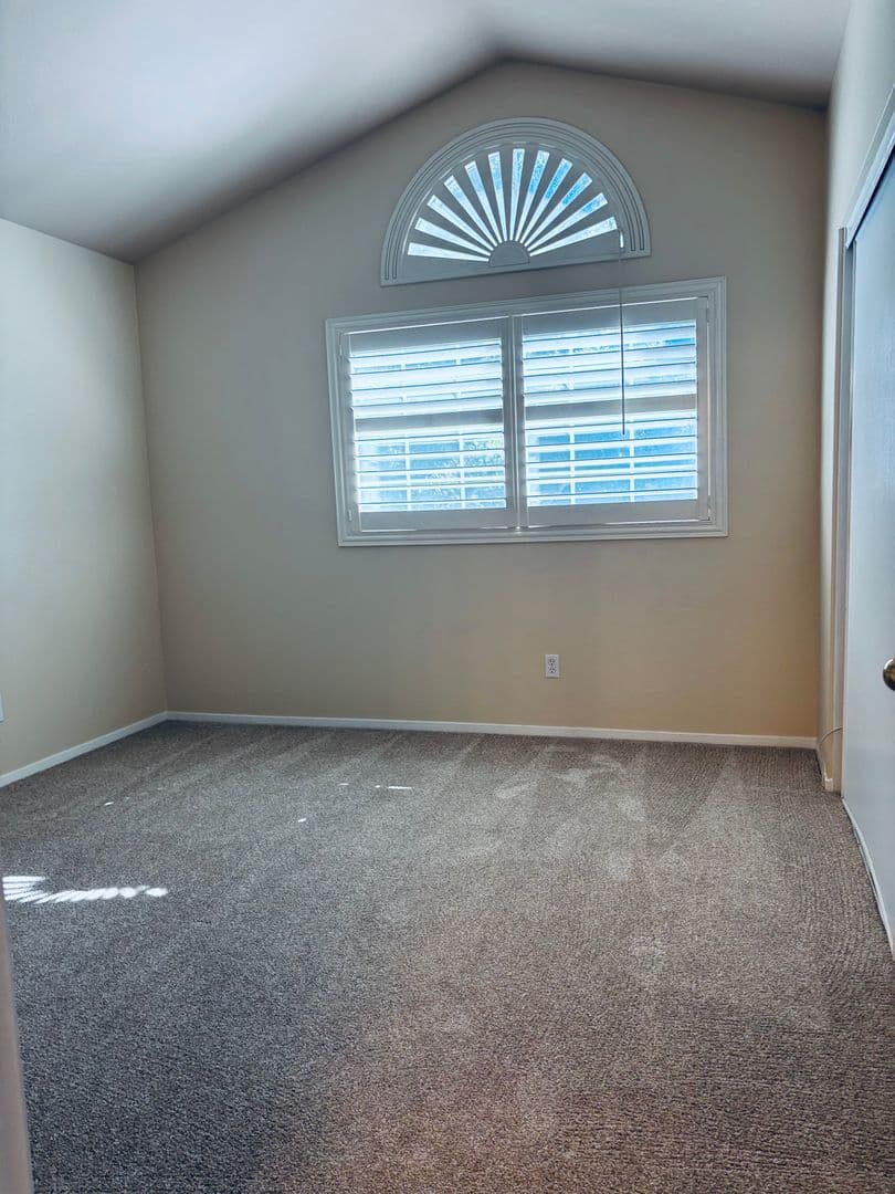 Fairfield House: 3168 Orchard View