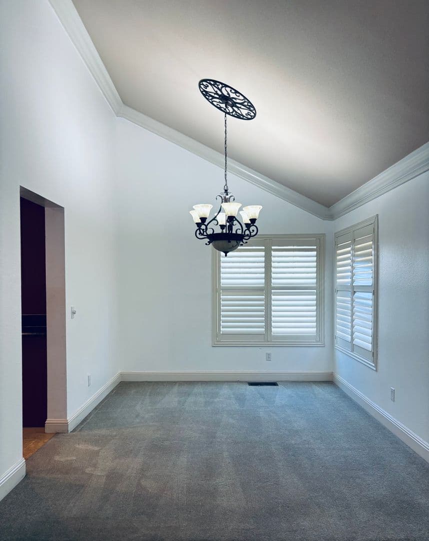 Fairfield House: 3168 Orchard View
