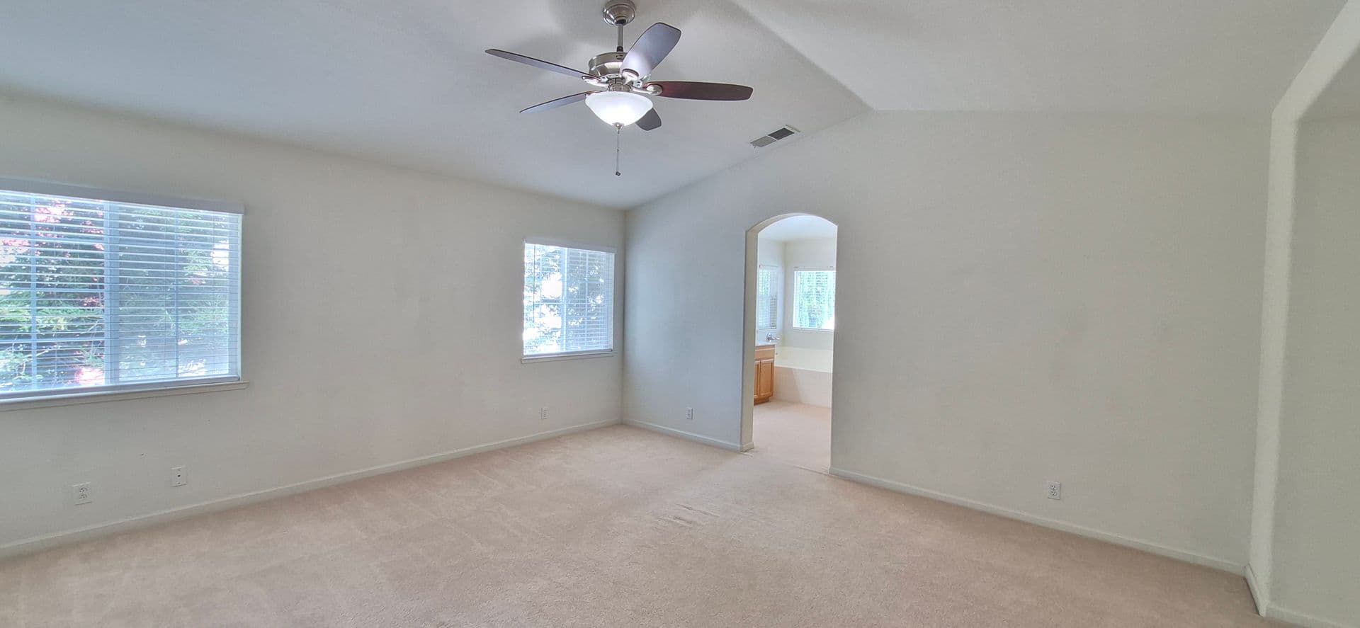Dixon House: 2080 Mariposa Drive
