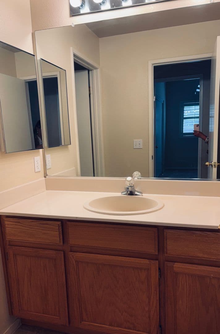 Fairfield House: 3168 Orchard View
