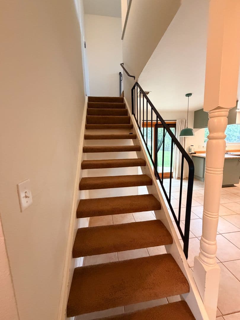 Dixon House: 950 Pembroke Way