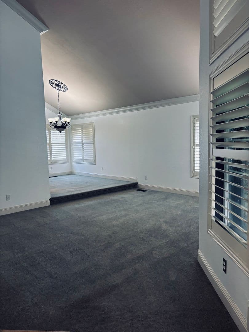 Fairfield House: 3168 Orchard View