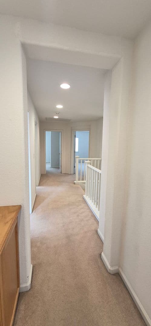 Dixon House: 2080 Mariposa Drive
