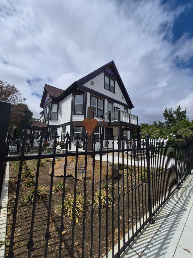 Vacaville Apartment: 532 West St.