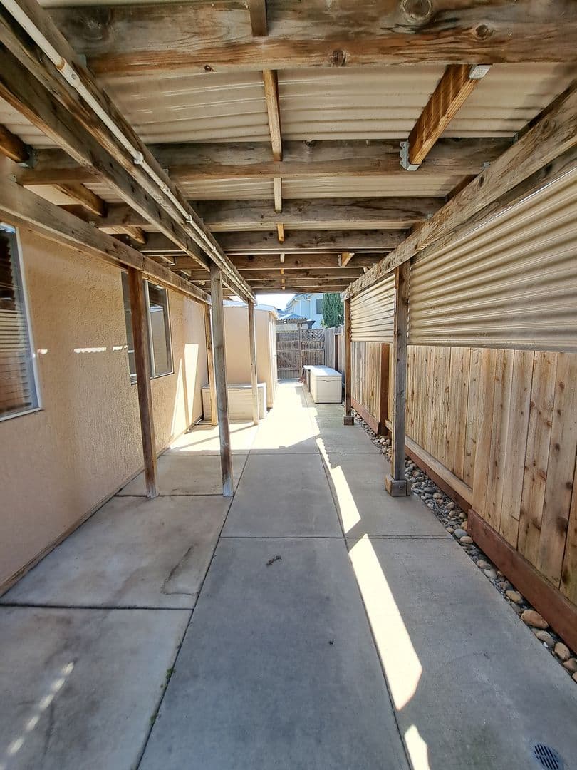 Vacaville House: 354 Bradley Dr.