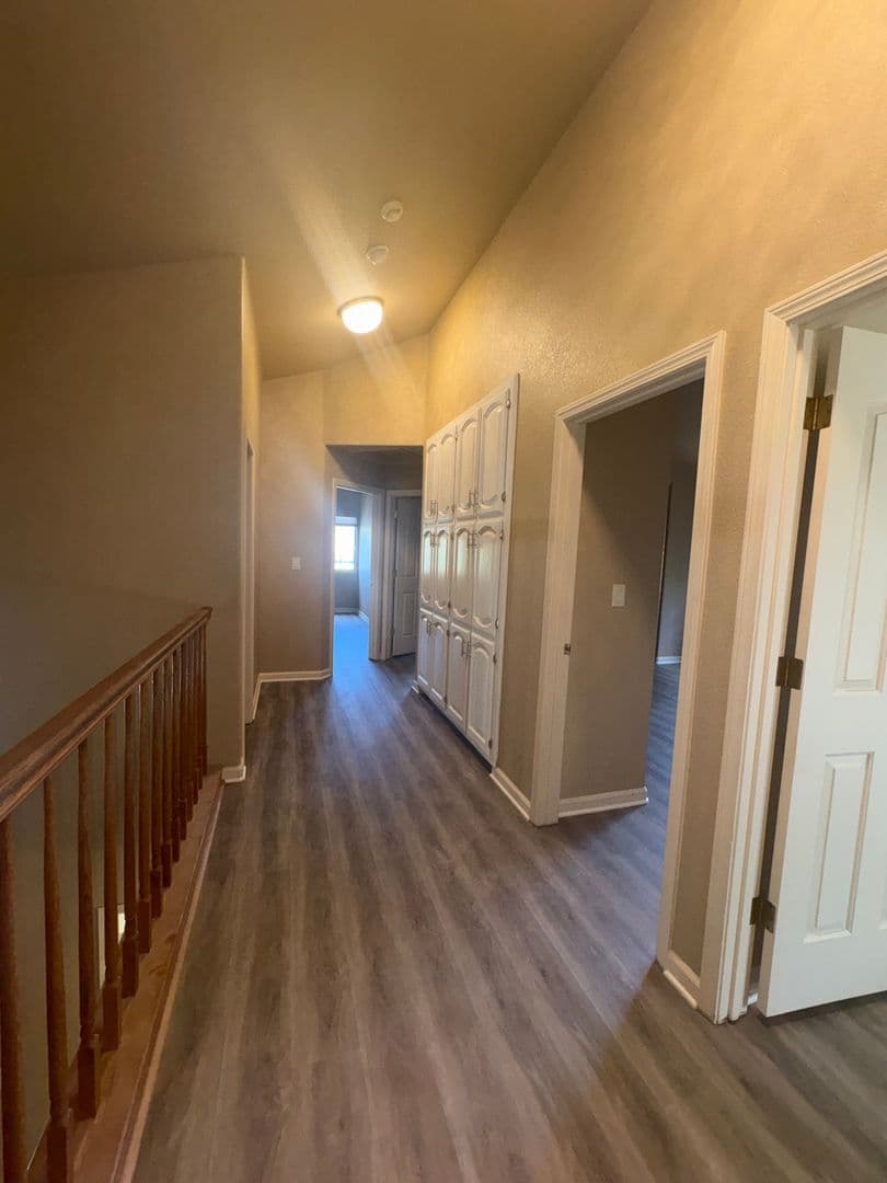 Fairfield House: 3426 Glen Ellen Dr