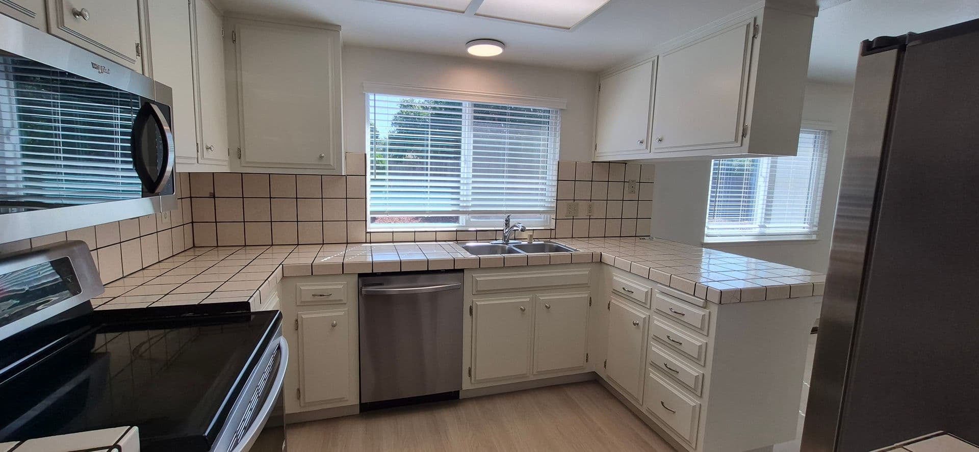 Fairfield House: 5023 Oakbrook Cir