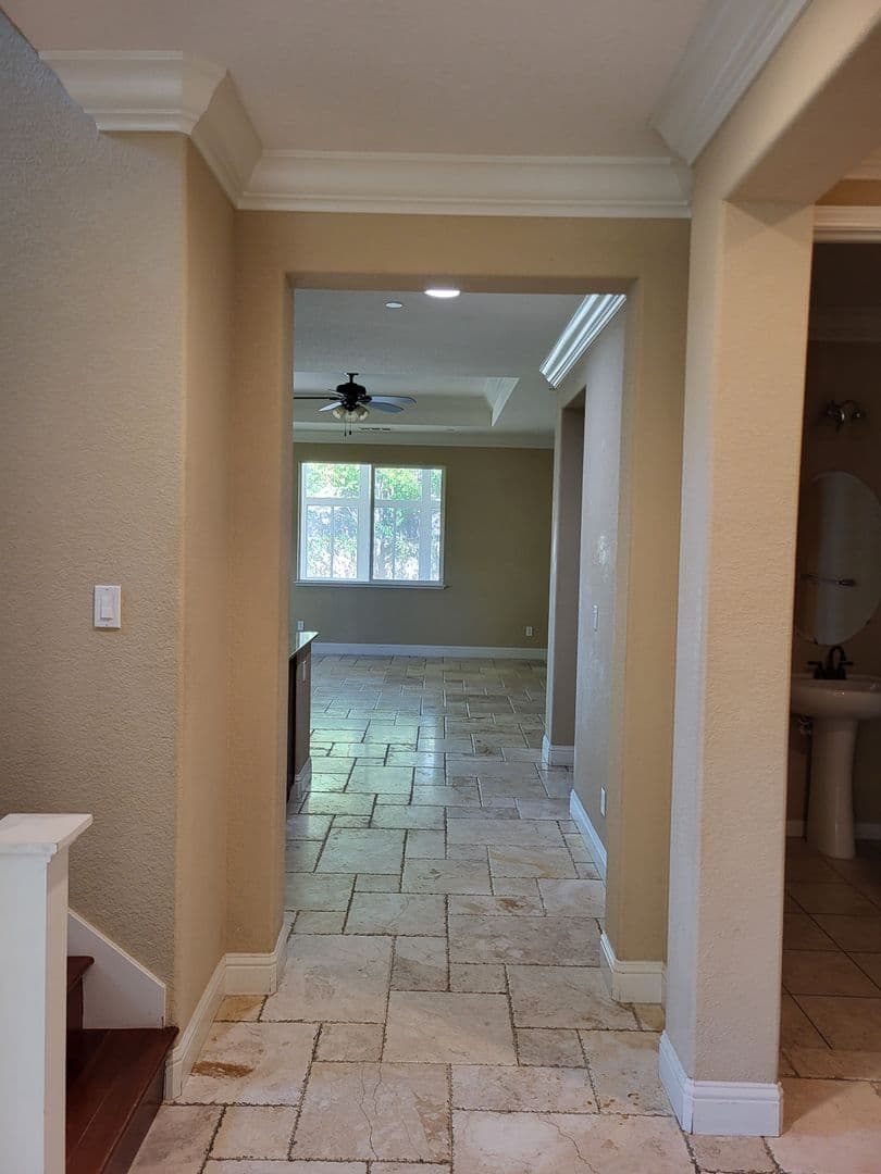 Fairfield House: 3891 Danbury Way