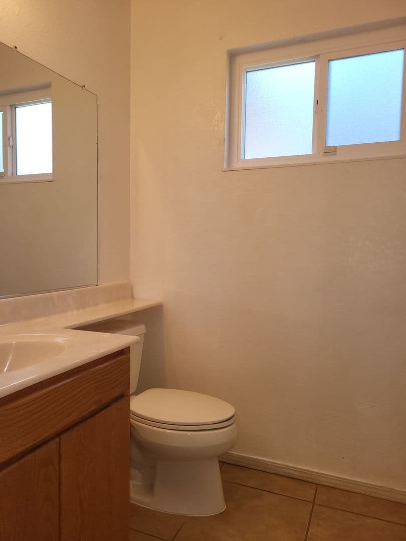 Vallejo House: 125 Serpentine Drive