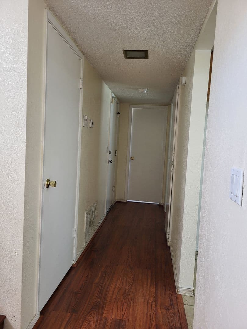 Vallejo House: 125 Serpentine Drive