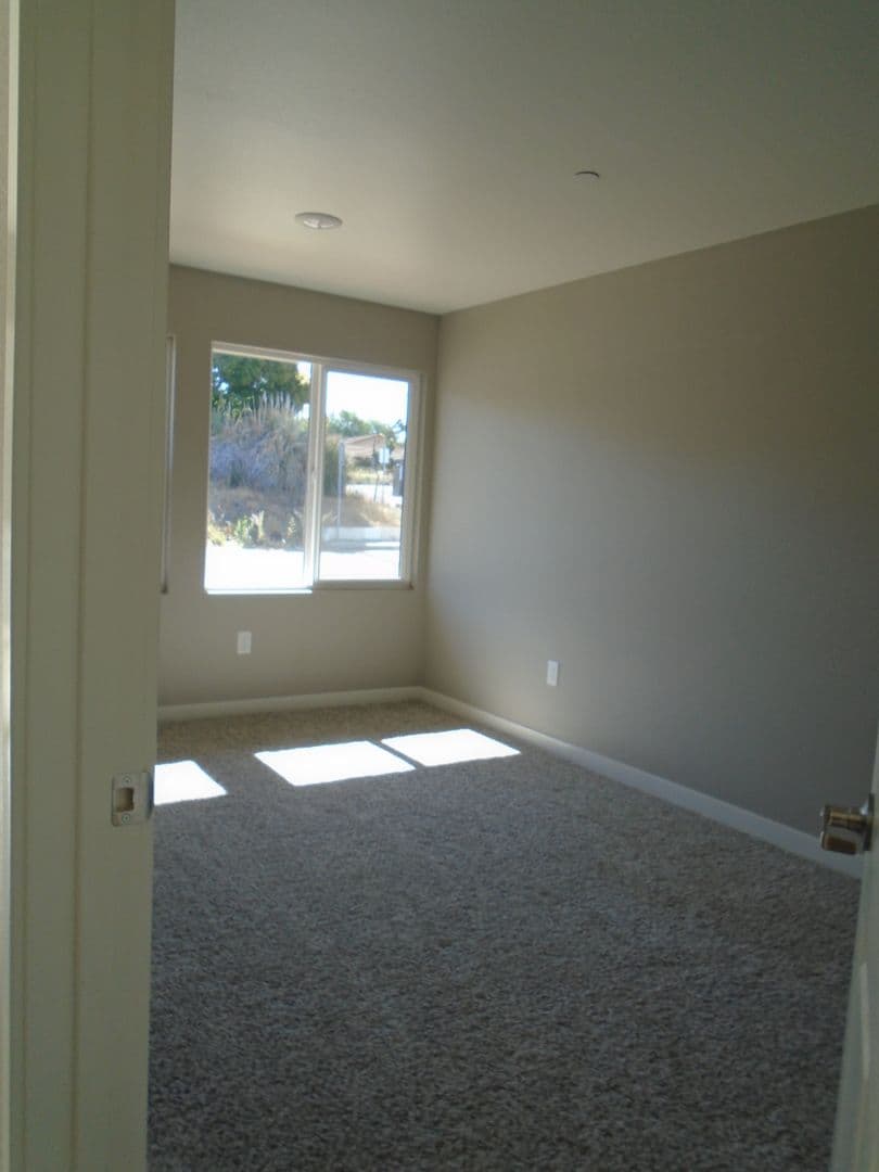 Vallejo Apartment: 2401 Broadway Street