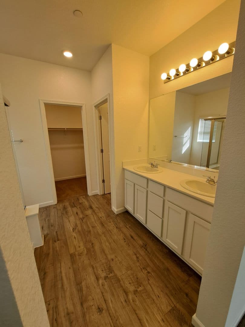 Dixon House: 1705 Butterfly Lane