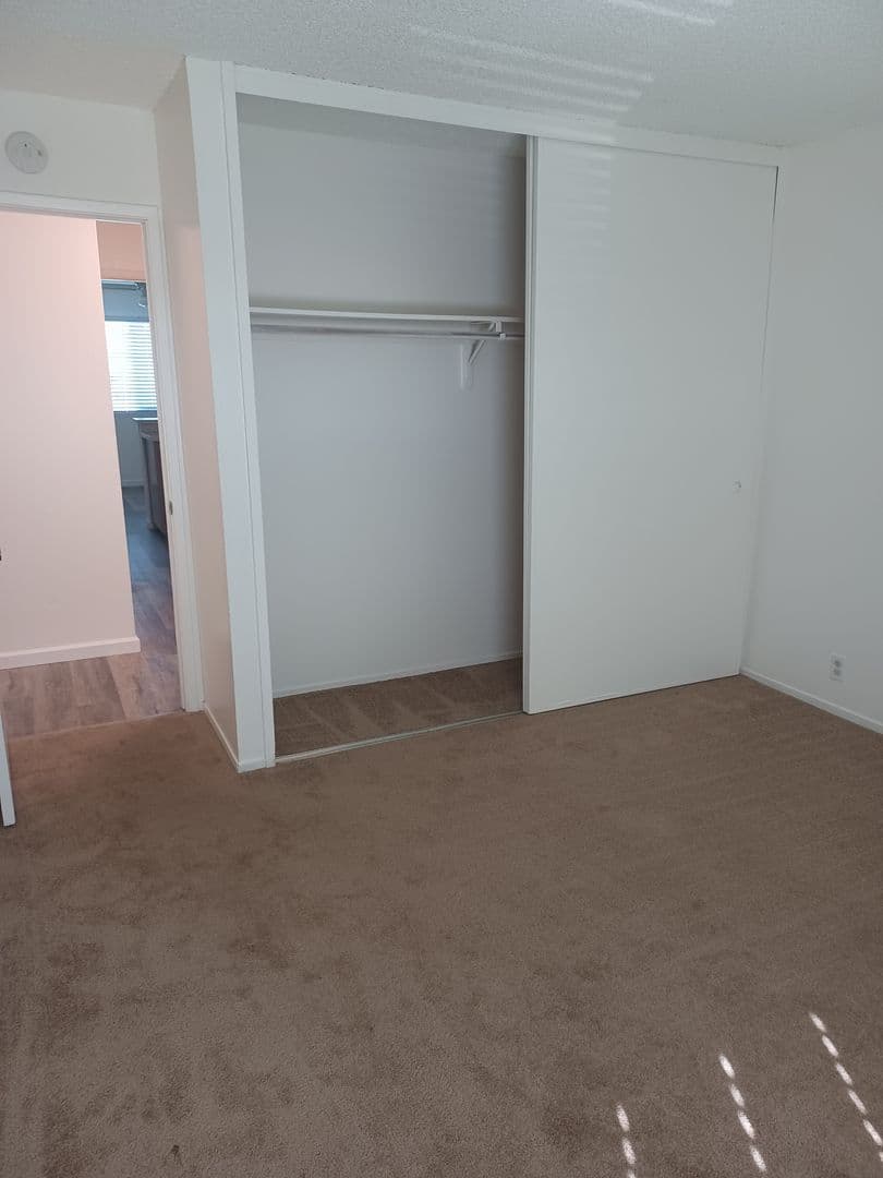 Fairfield Apartment: 708-716-760-766 E. TABOR AVE