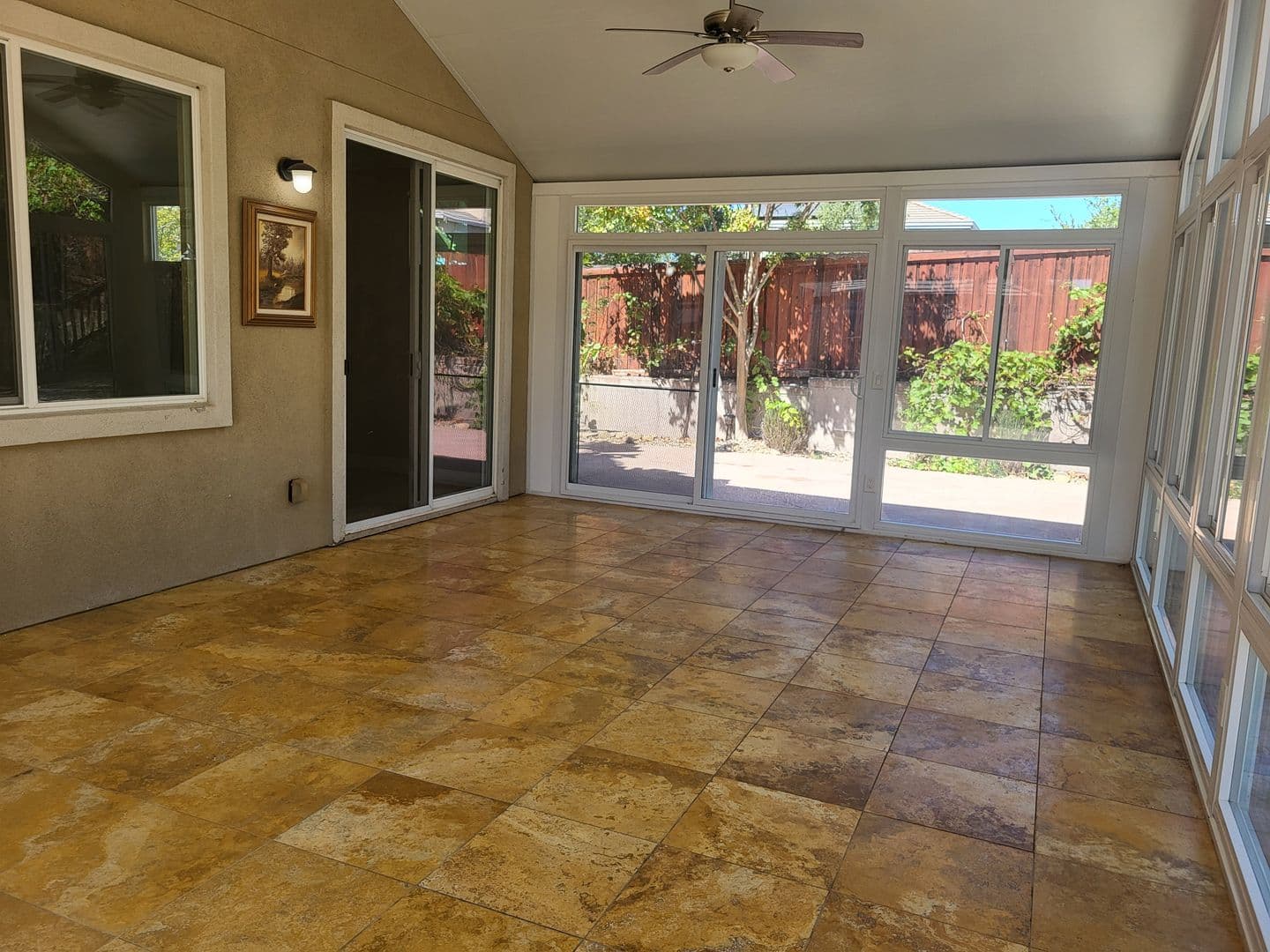 Fairfield House: 3891 Danbury Way