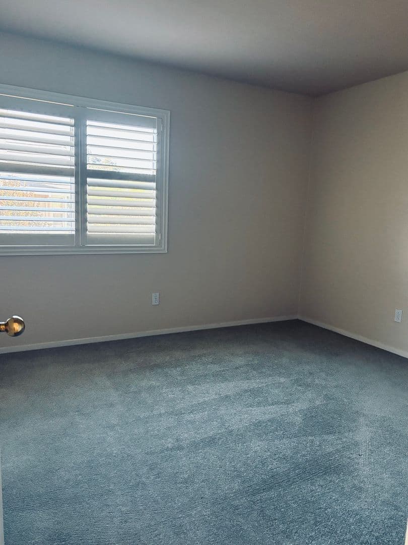 Fairfield House: 3168 Orchard View
