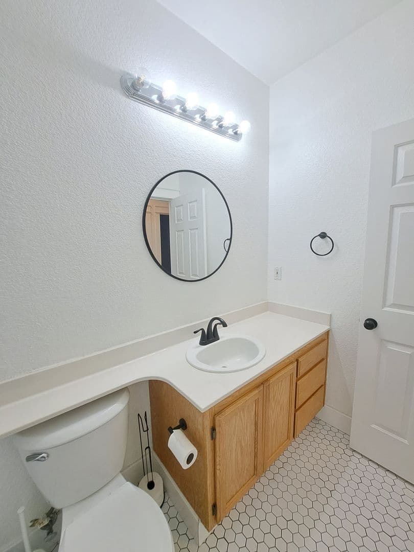 Vacaville House: 472 Somerville Circle