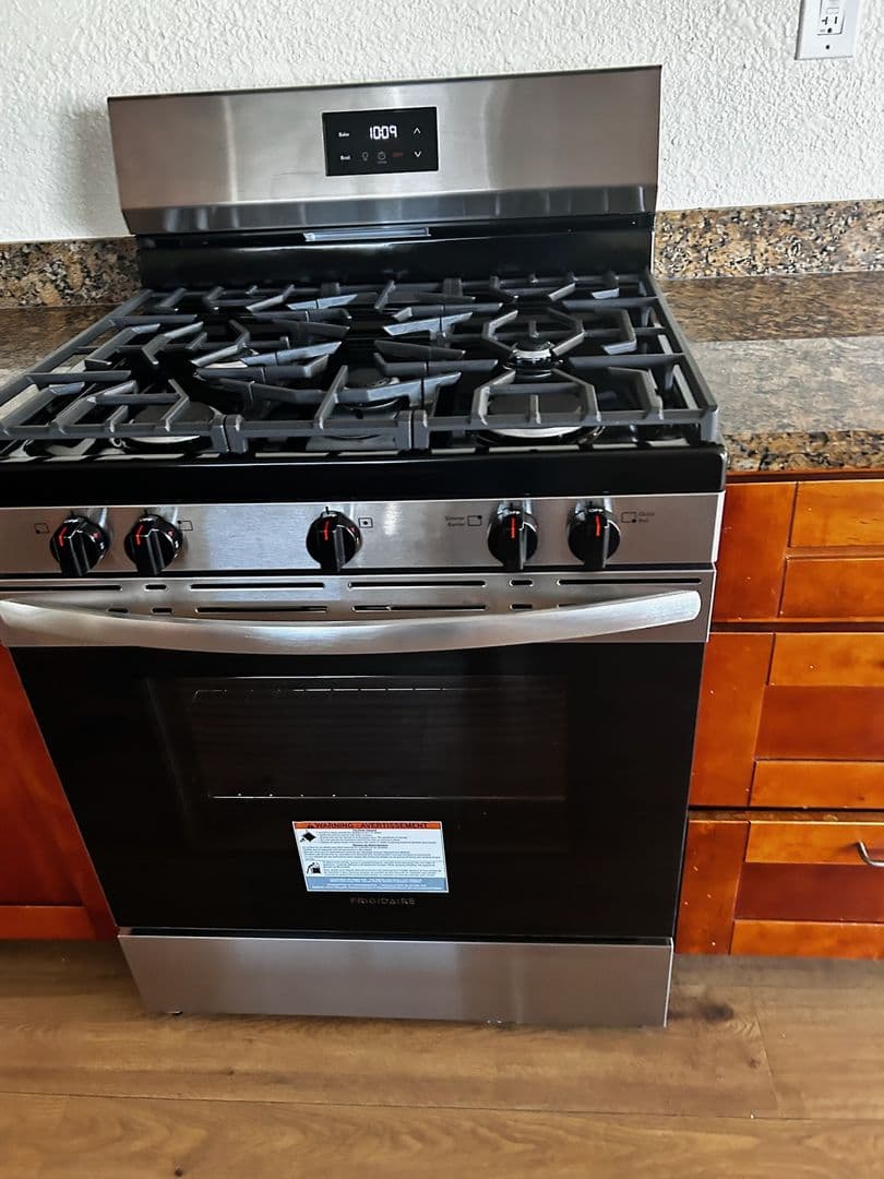 Vallejo Apartment: 1820 Carolina St