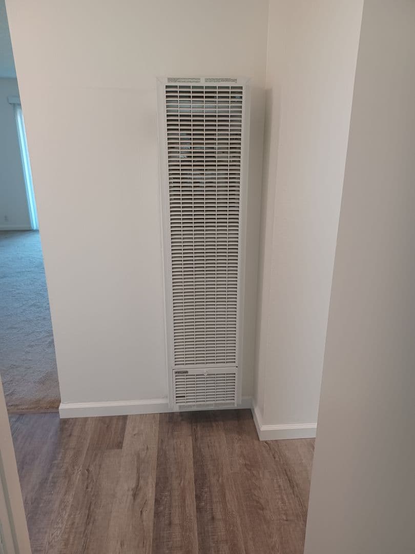 Fairfield Apartment: 708-716-760-766 E. TABOR AVE