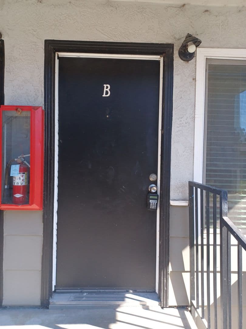 Fairfield Apartment: 181-191-205-207-209-211 Pacific Ave.