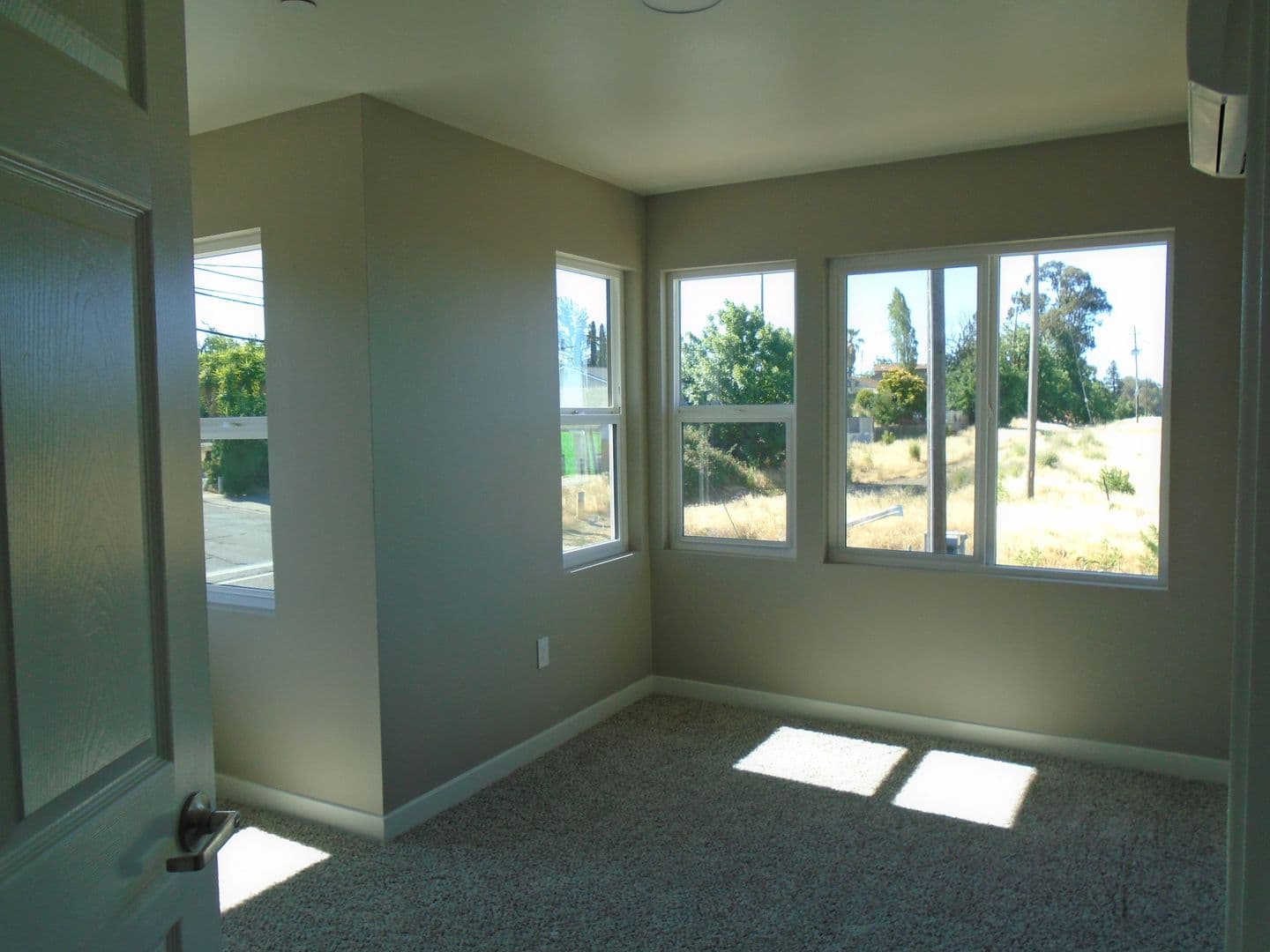 Vallejo Apartment: 2401 Broadway Street