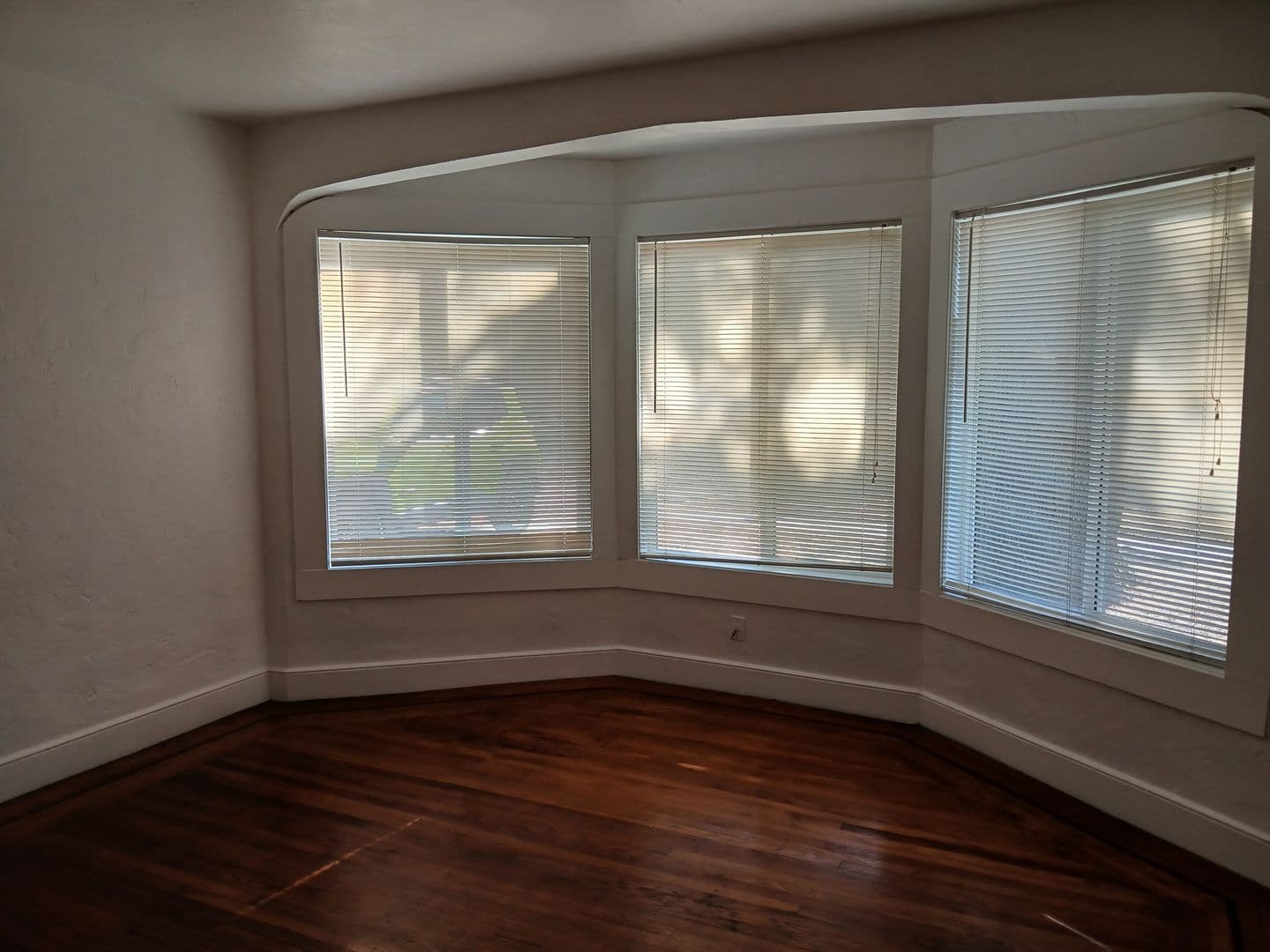 Fairfield Apartment: 801 Taylor St