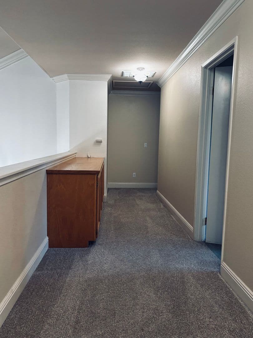 Fairfield House: 3168 Orchard View
