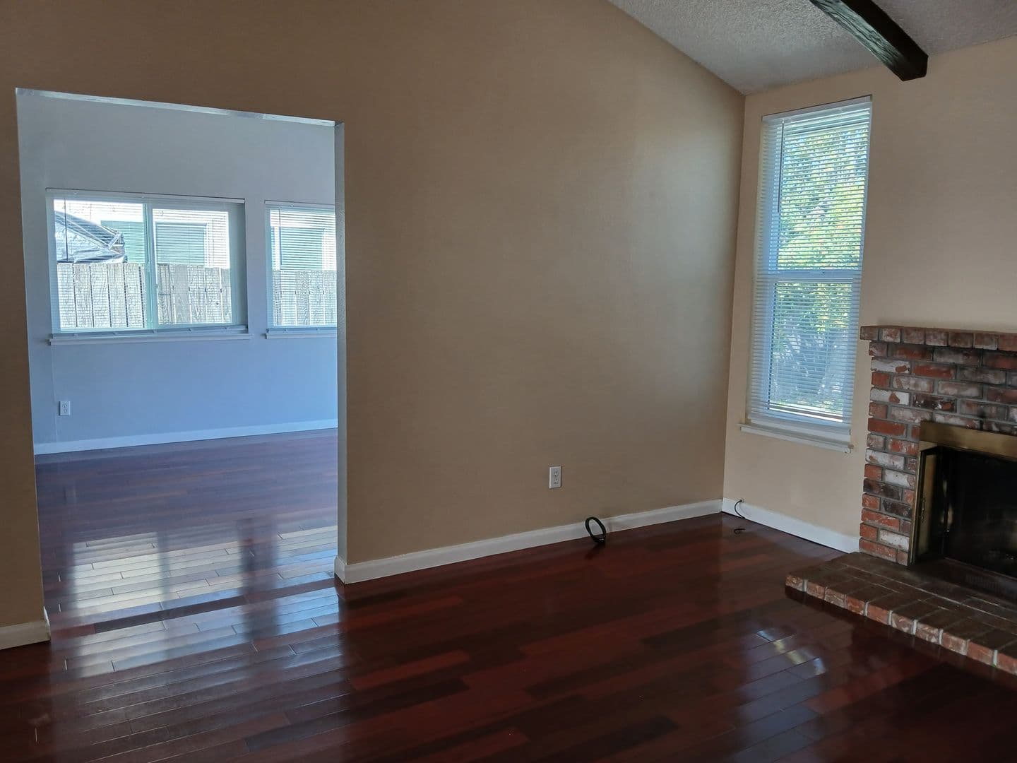 Vallejo House: 400 Mokelumne Drive