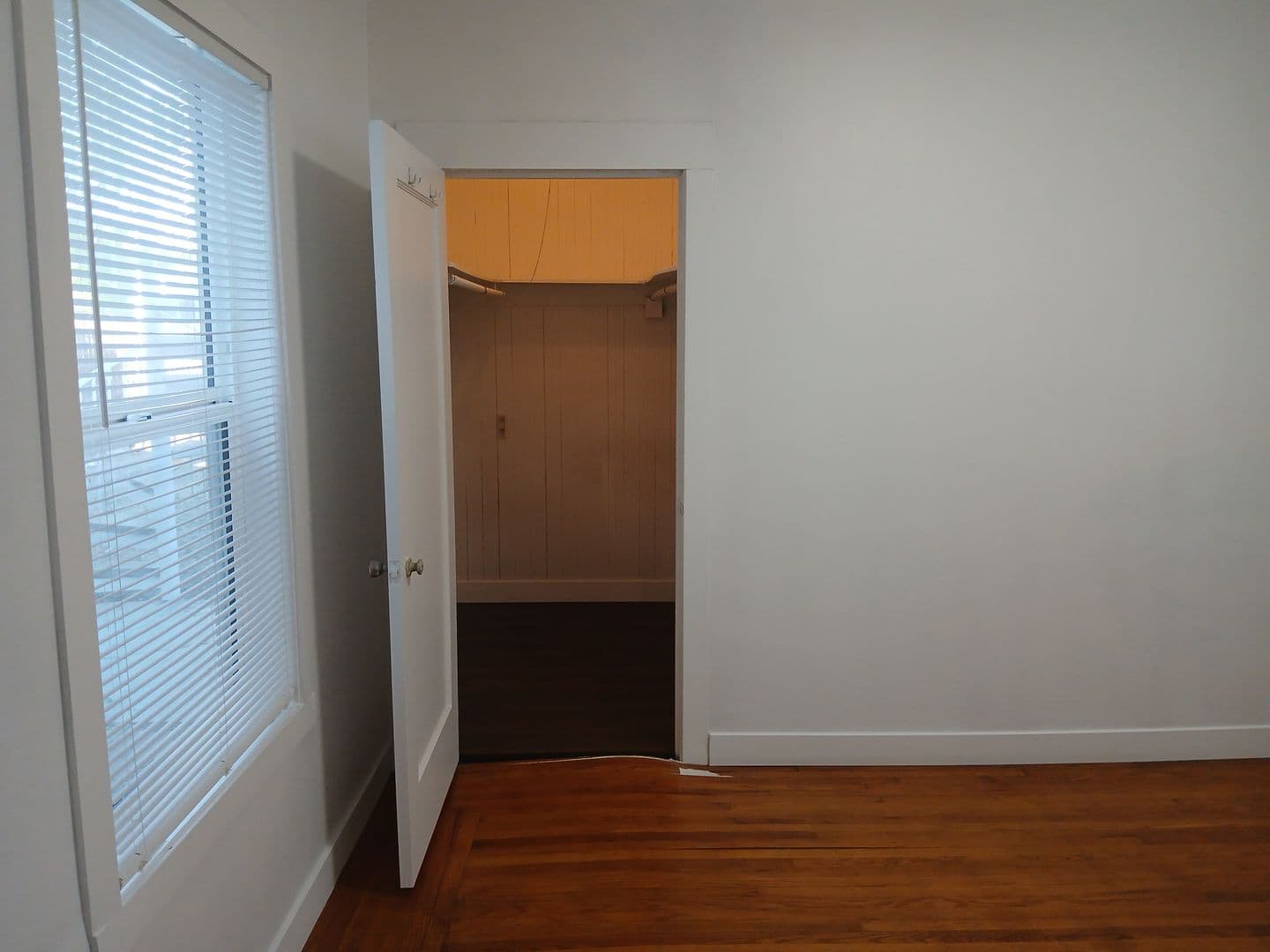 Fairfield Apartment: 801 Taylor St
