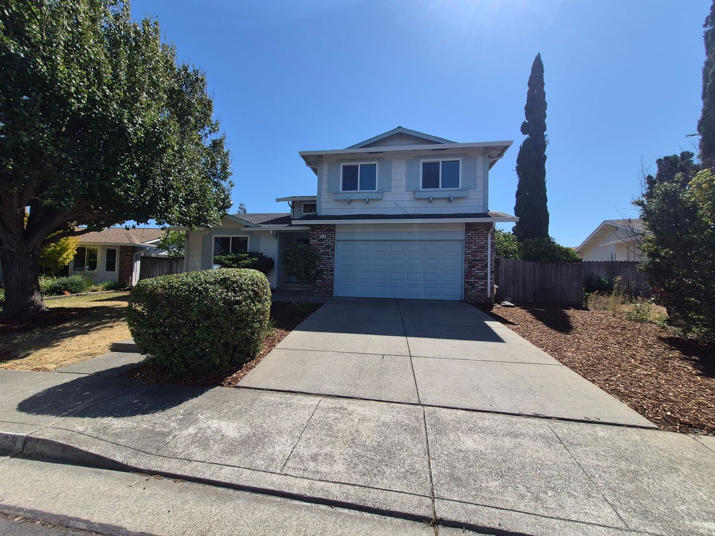 Fairfield House: 5023 Oakbrook Cir