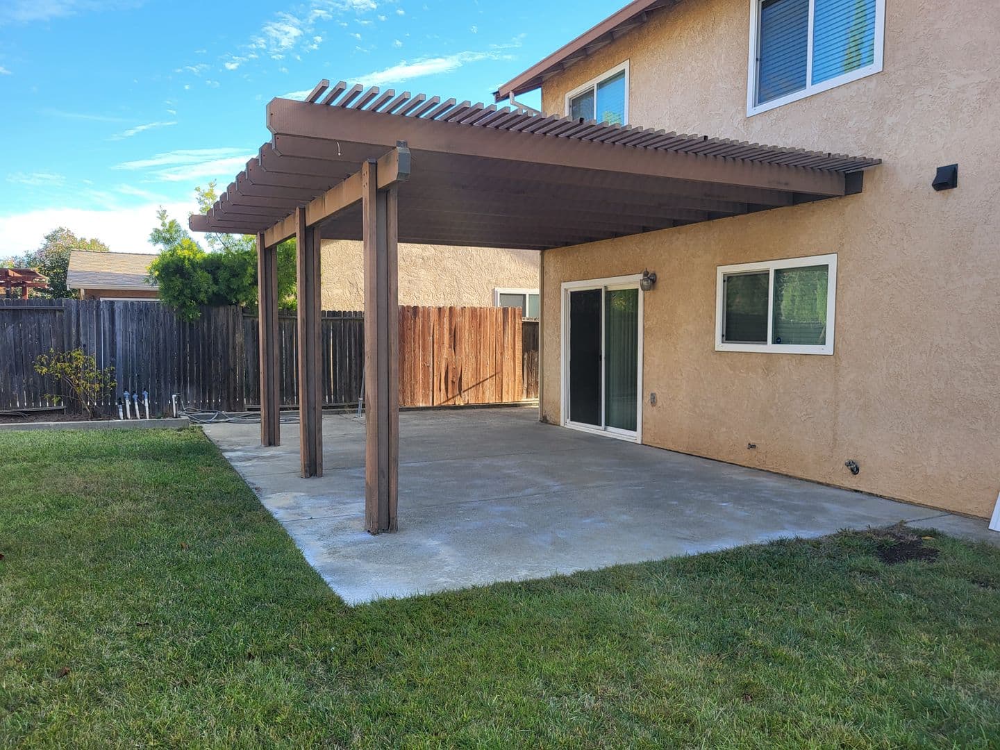 Vallejo House: 125 Serpentine Drive