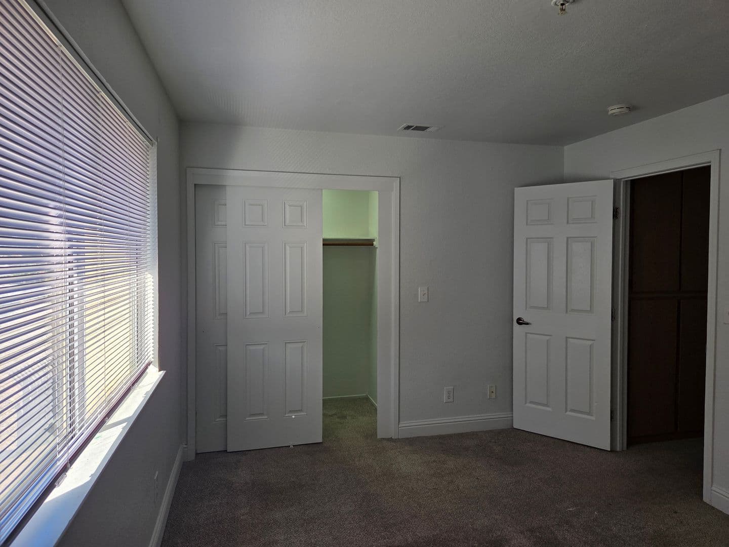 Fairfield House: 1941 Grande Cir. #1