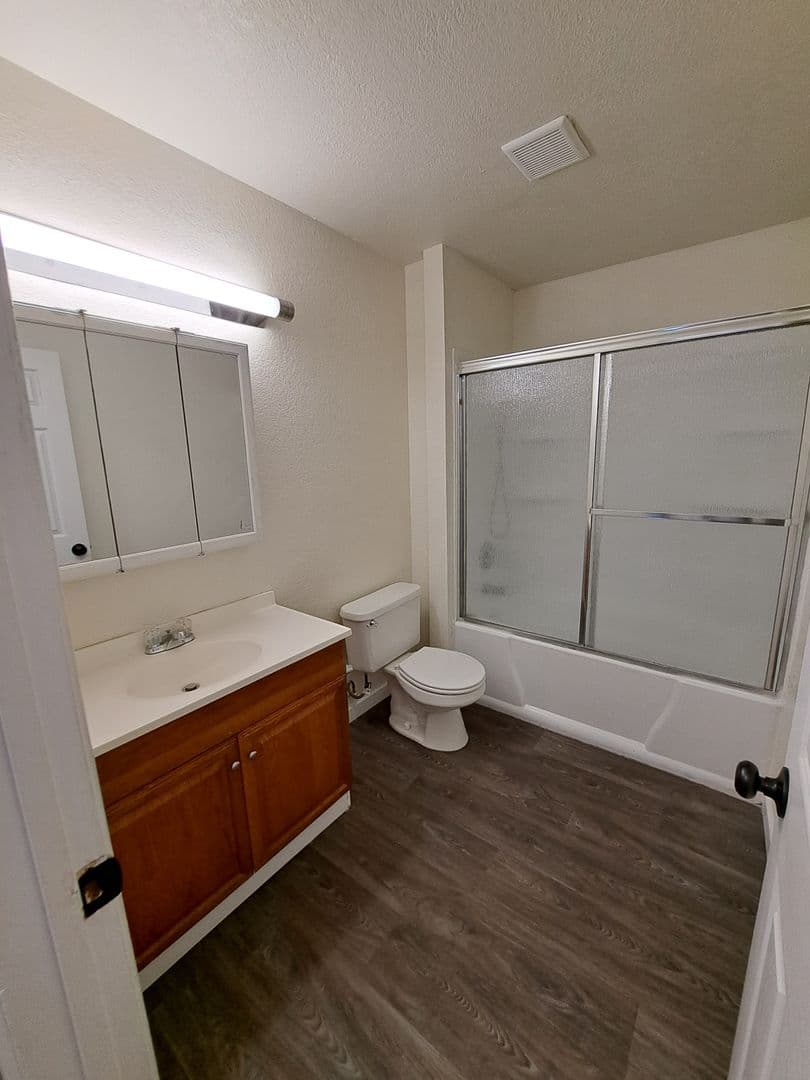 Fairfield House: 145 Del Rey Ct