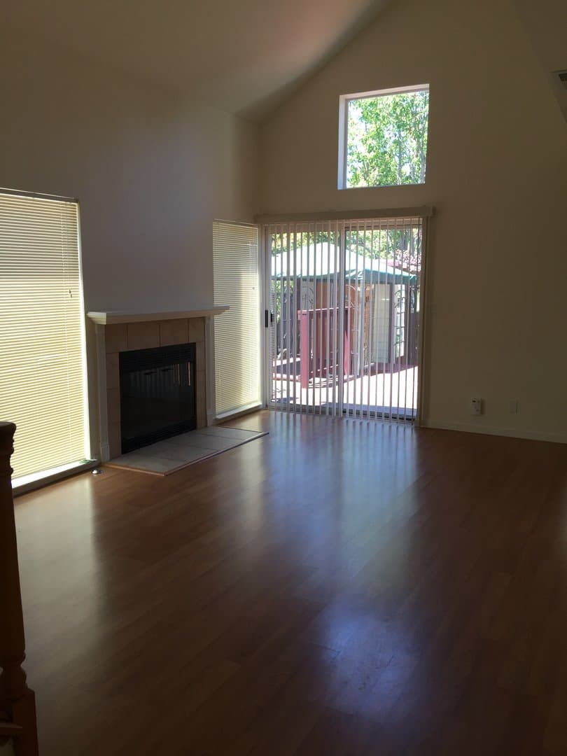 Vallejo House: 136 Ruby Ln