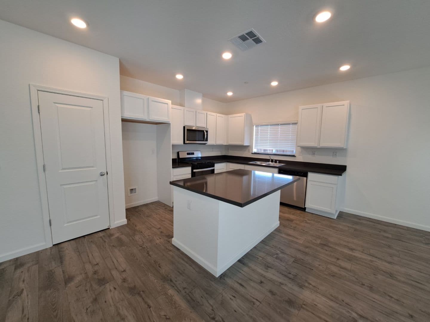 Dixon House: 1705 Butterfly Lane
