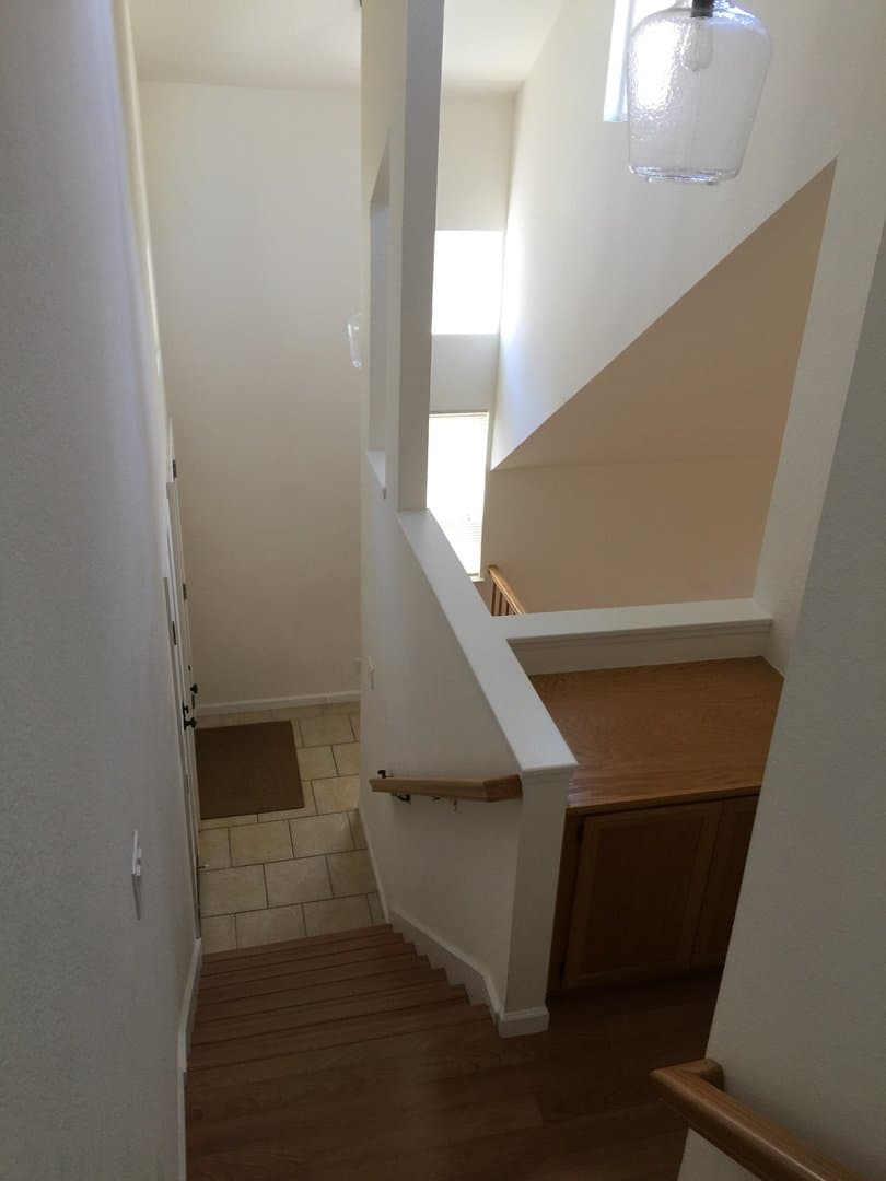Vallejo House: 136 Ruby Ln