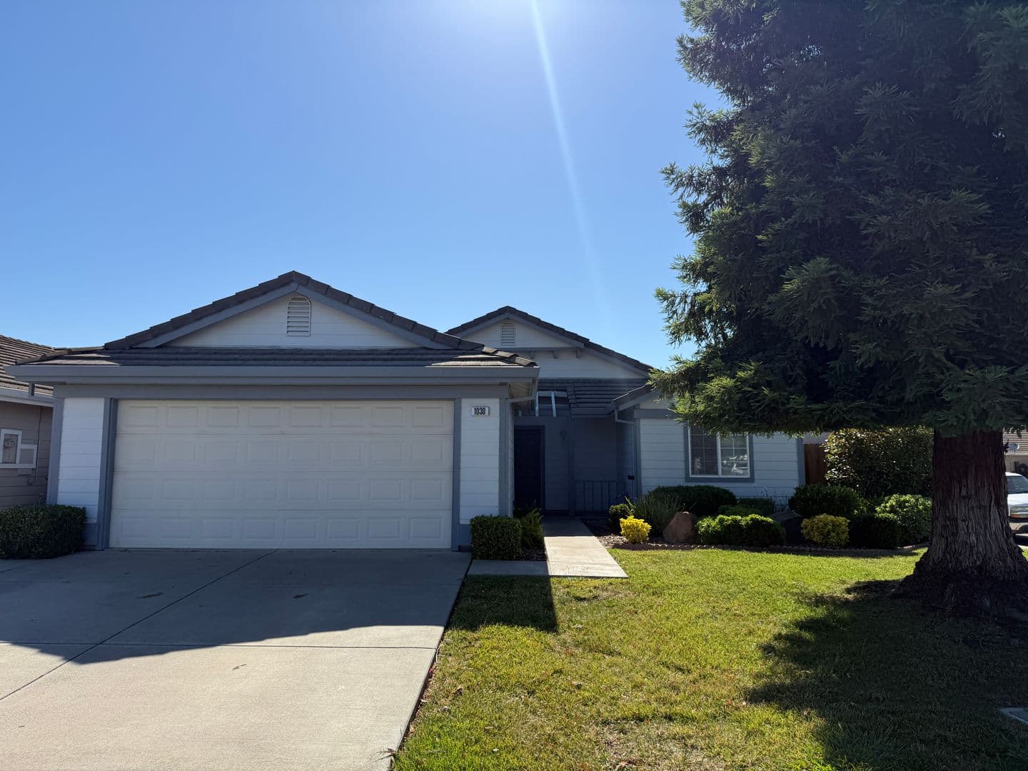 Dixon House: 1030 Windmill Dr