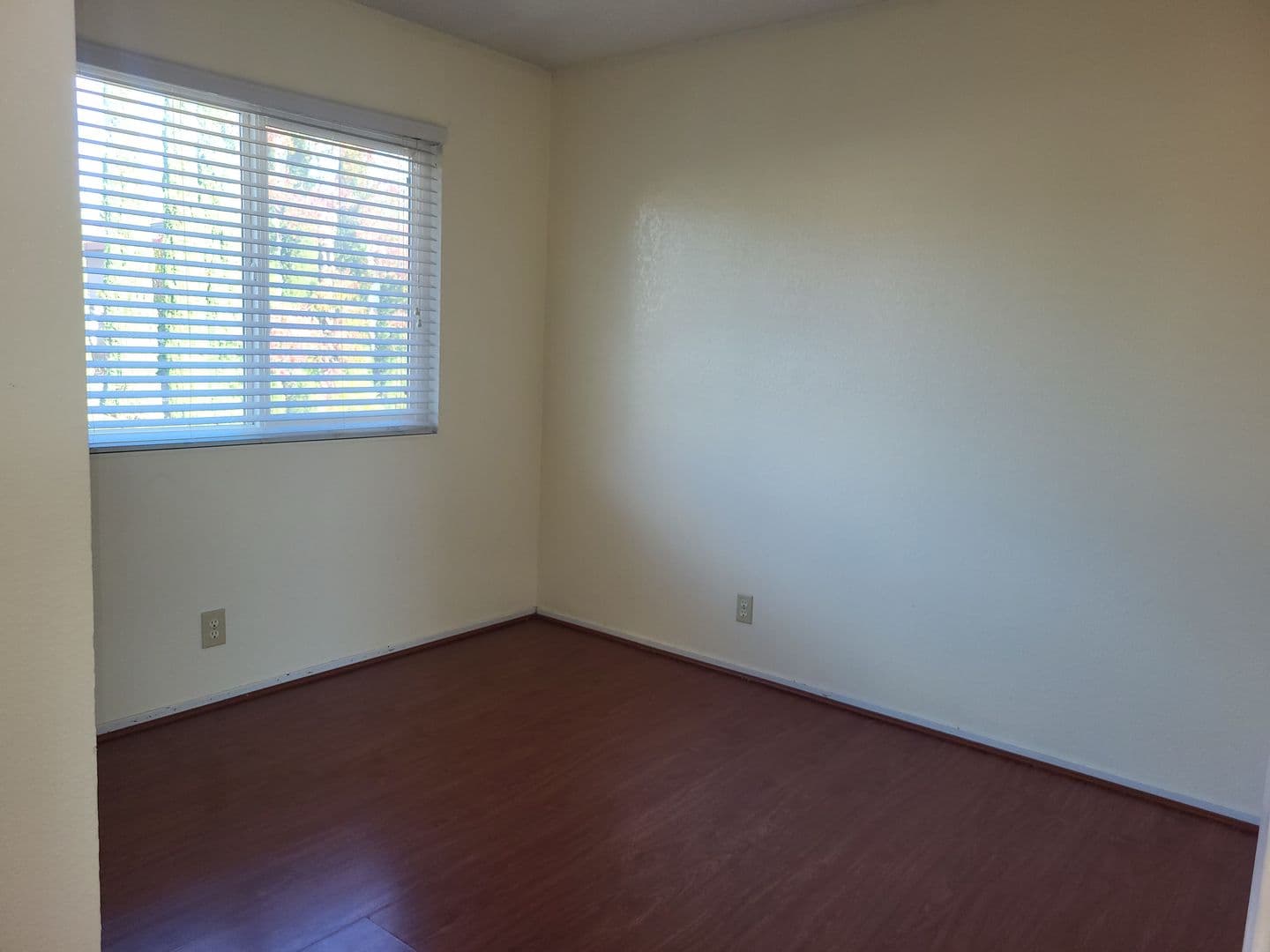Vallejo House: 125 Serpentine Drive