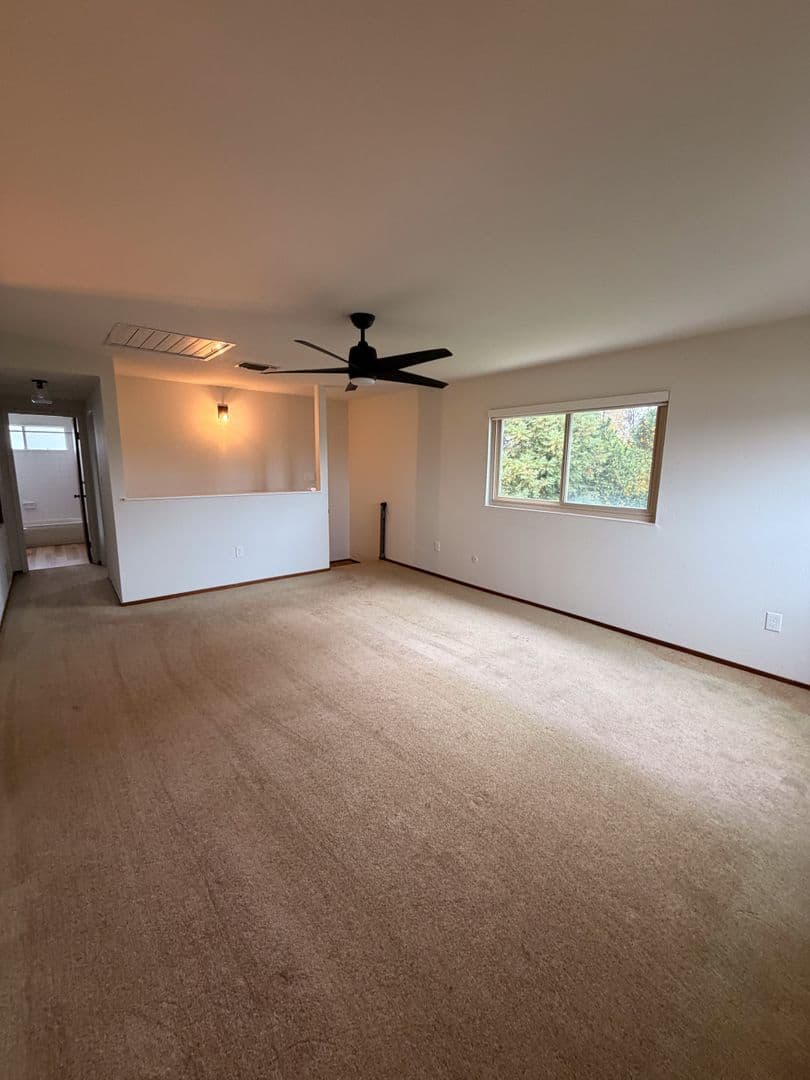 Dixon House: 950 Pembroke Way