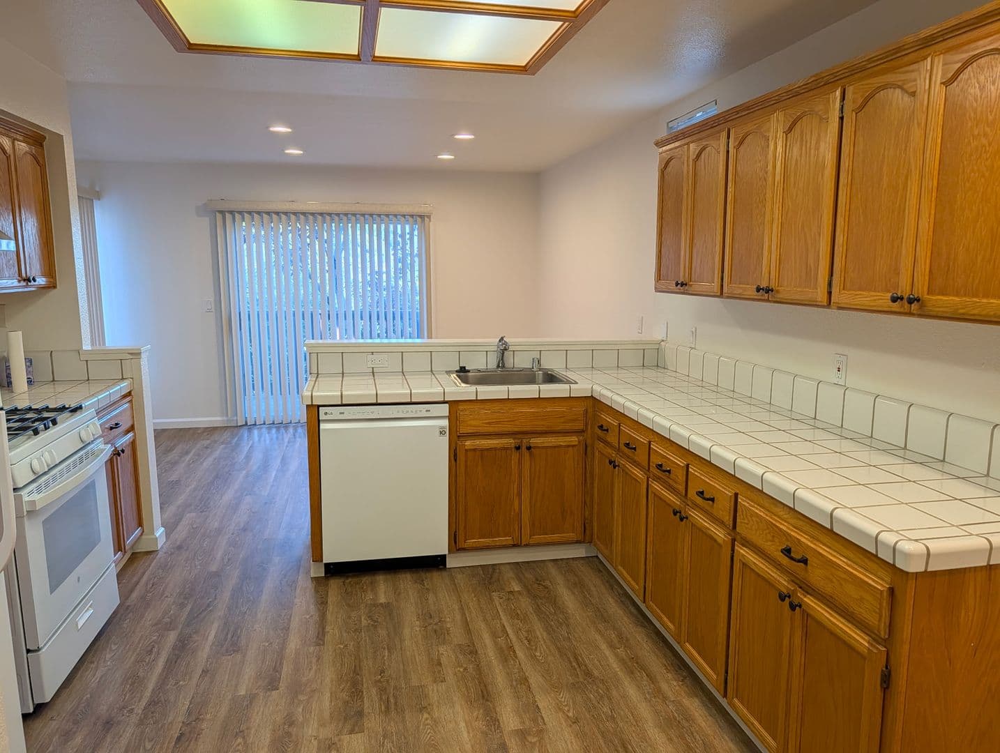 Vallejo House: 136 Ruby Ln