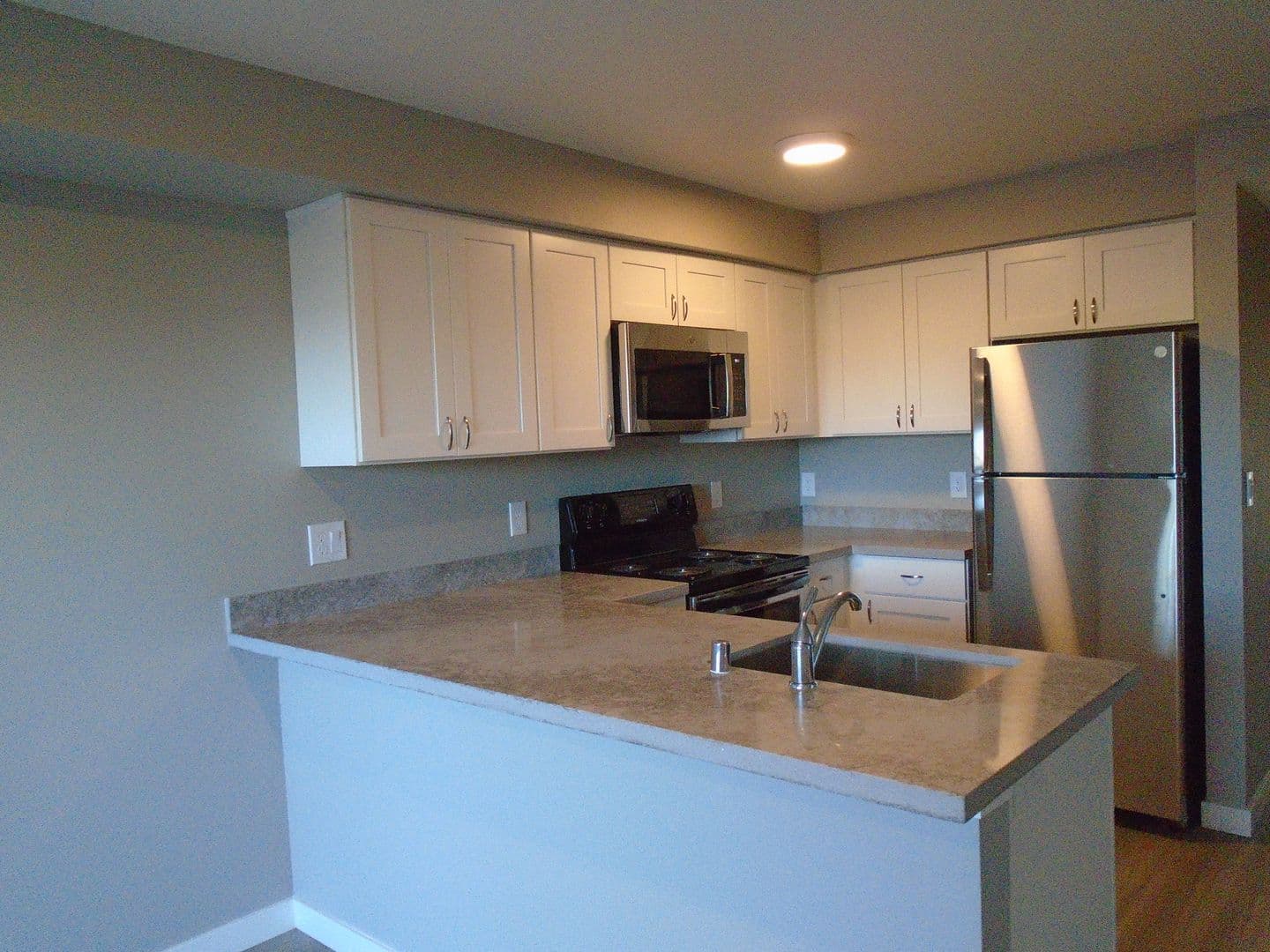 Vallejo Apartment: 2401 Broadway Street