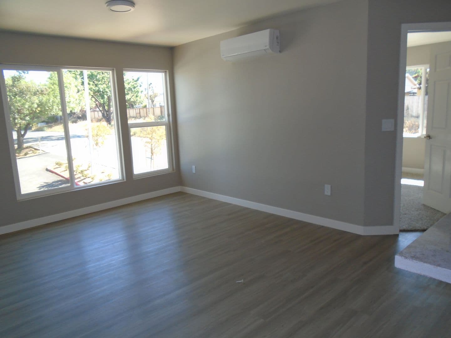 Vallejo Apartment: 2401 Broadway Street