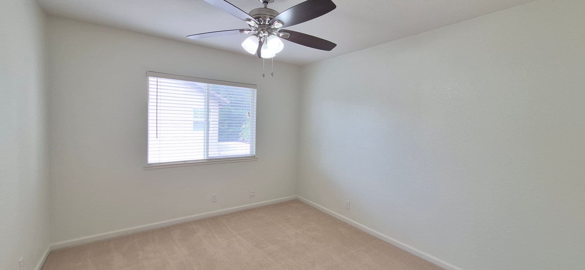 Dixon House: 2080 Mariposa Drive