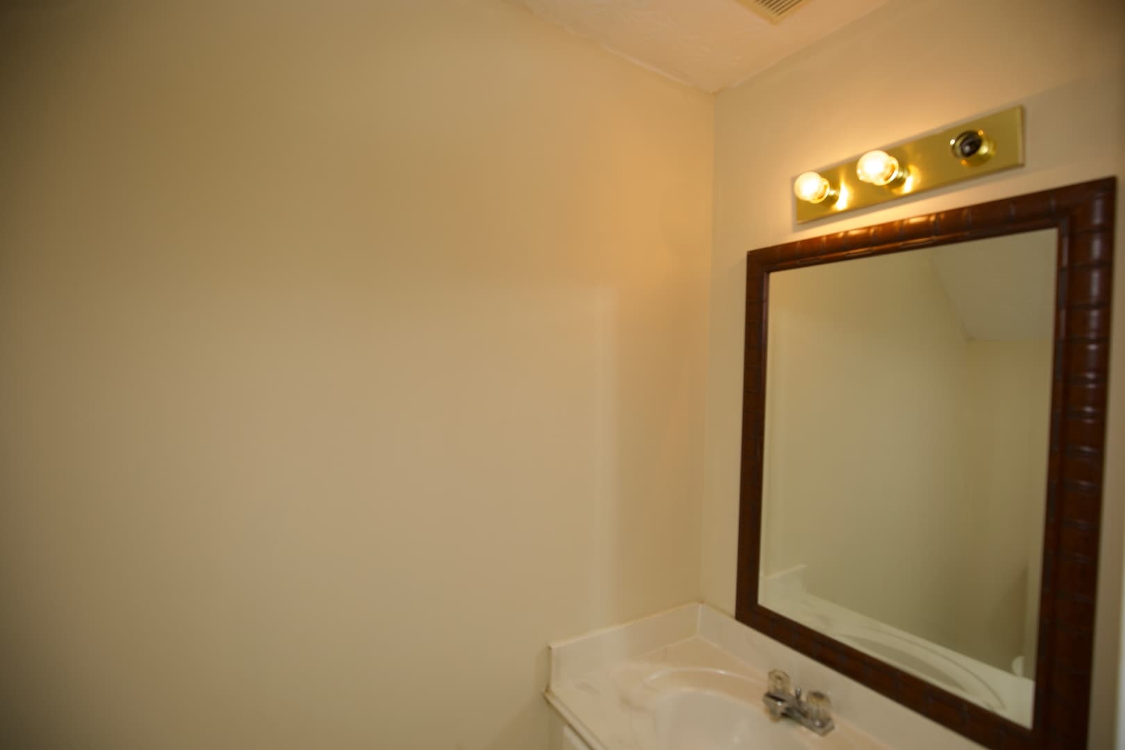 Douglasville House: 8260 Max Ct